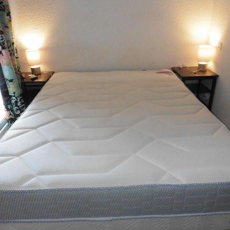 Flat Apartment Сен-Киприен Екстериор снимка