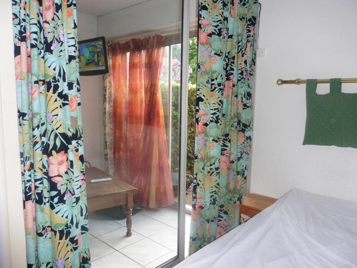 Flat Apartment Сен-Киприен Екстериор снимка