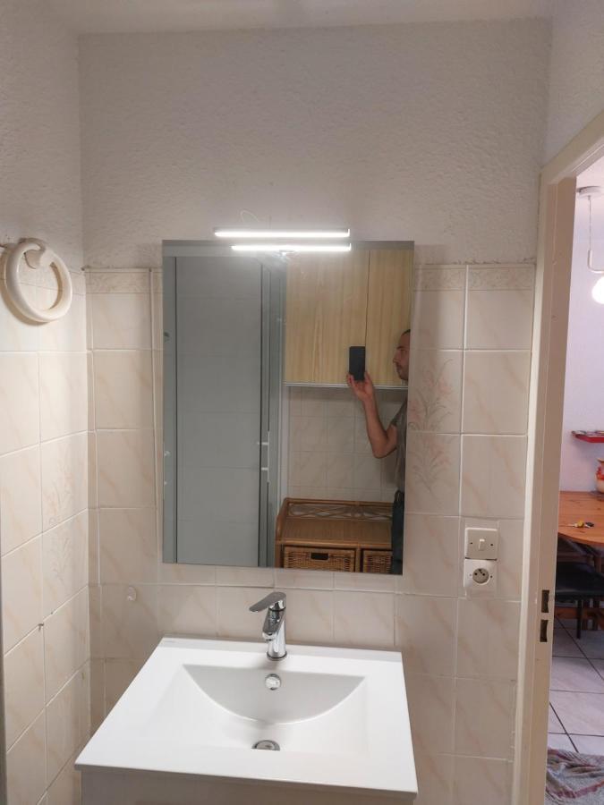 Flat Apartment Сен-Киприен Екстериор снимка